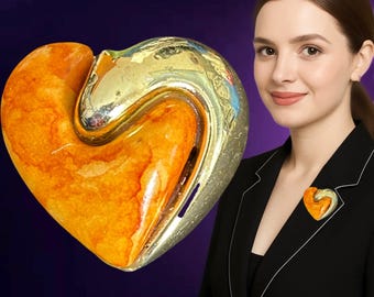 Vintage 1990s upcycled butterscotch bakelite and faux gold small heart brooch