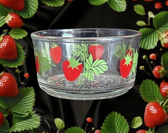 Bormioli vintage 1970s small clear glass strawberry bowl