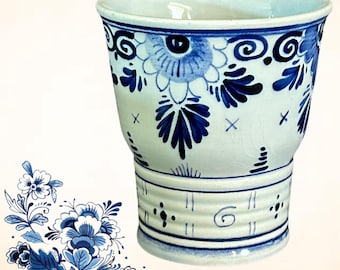 Delft Blue Holland vintage 1940s small Plateelbakkerij Schoonhoven Dutch posy vase