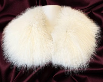 1940s vintage white Arctic fox real fur collar, shawl or short scarf with hook and eye closure