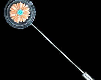 Upcycled daisy boho style vintage 1950s silver tone button stick pin