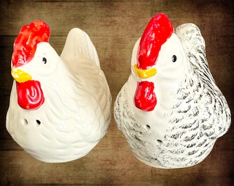 Japanese chicken hen kitsch vintage 1960s salt and pepper shakers