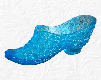 Bryce Brothers 1880s Daisy Button EAPG aqua blue small glass slipper