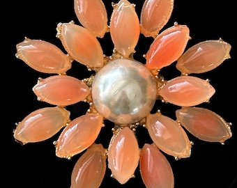 Boho chic vintage 1990s upcycled faux gold beaded flower brooch with pearlised centre