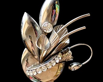 Bespoke vintage 1980s elaborate large silvertone brooch with diamantes