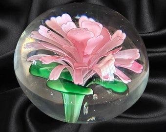 Abacus Imports vintage 1980s studio art glass pink flower paperweight