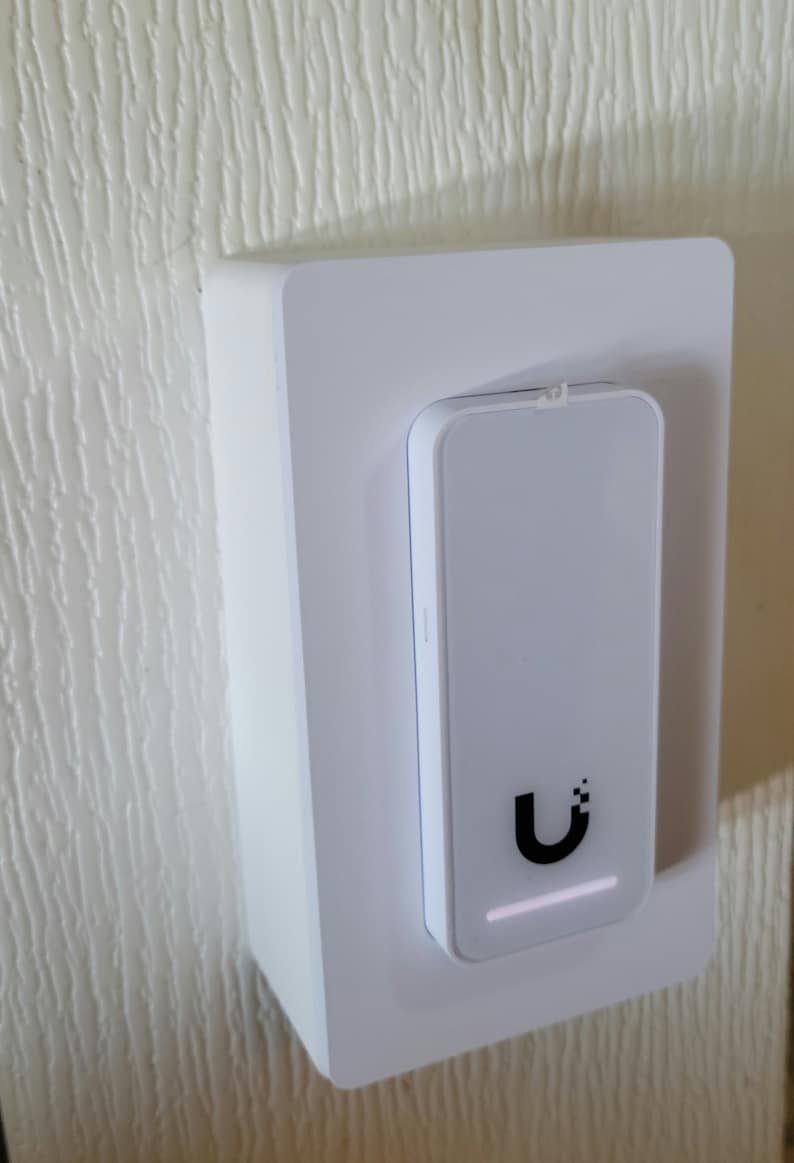 UniFi Door Access Reader G2 LITE Wall Mount image 3