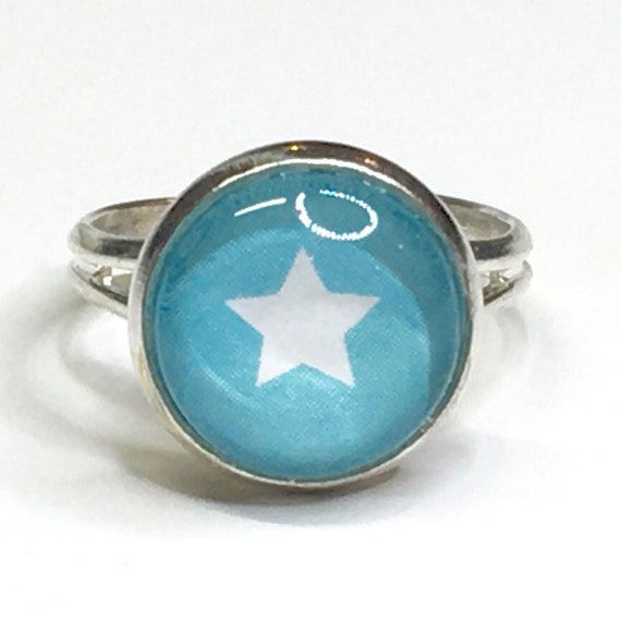 Sternchen Ring weiß auf hellblau - Geschenk für Frauen