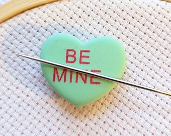 Valentine's Day Needle Minder, Green Conversation Heart Needle Keeper, Be Mine Needle Holder, Needle Magnet, Gift for Quilter, Embroidery