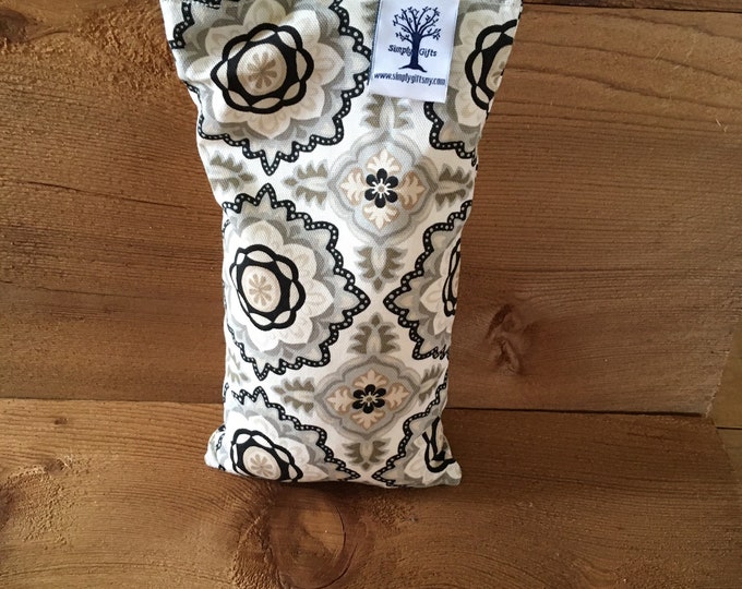 Medium Corn Bag - Nova Linen - Hot and Cold Therapy, Moist Heat, Natural Pain Relief, Gifts for All Ages, Heating Pad