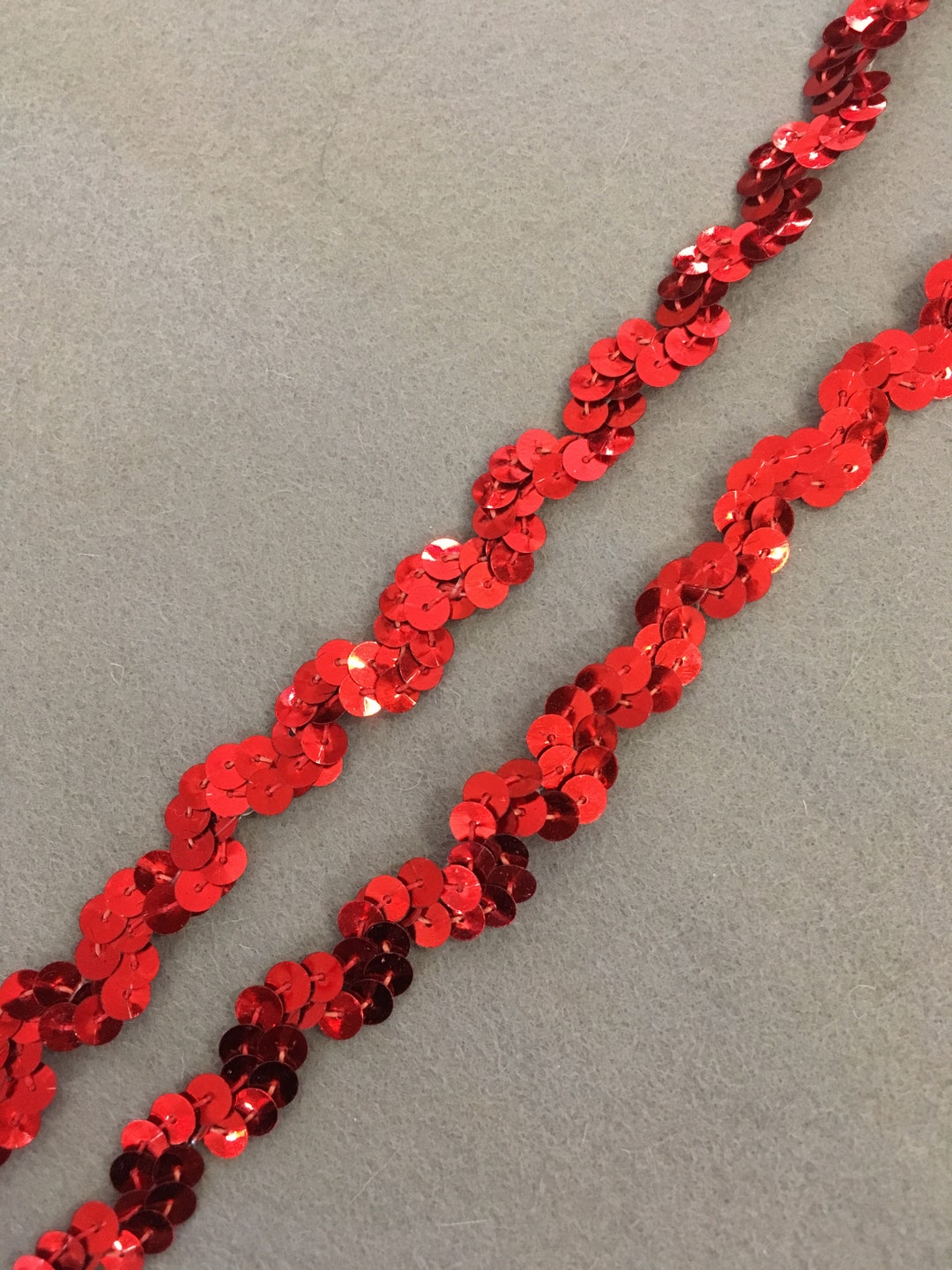 Sequins Red Pattern Double Row of Red 6 Sequins in a Wave Pattern. Lots of 30 Yards - Etsy