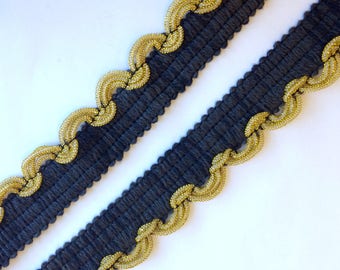 Light Black Trim with Pale Gold Scalloping, cotton and lurex, vintage, 1 inch wide, offering 1 lot of 32 yards.