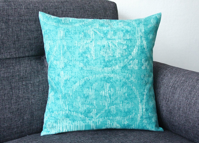 Cushion cover Model TURQUOISE blue 15.75x15.75 in