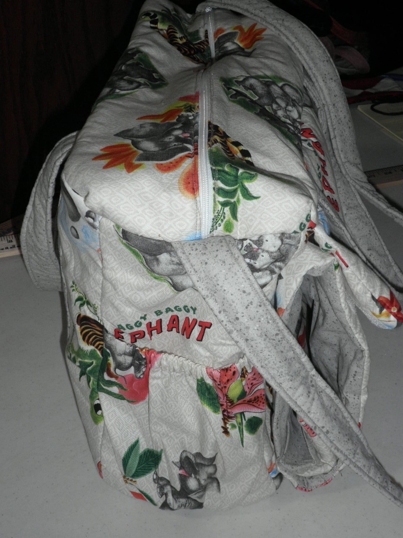 Diaper Bag made with Saggy Baggy Elephant Fabric Etsy.de