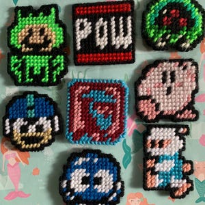 Small Nintendo Pins/Buttons