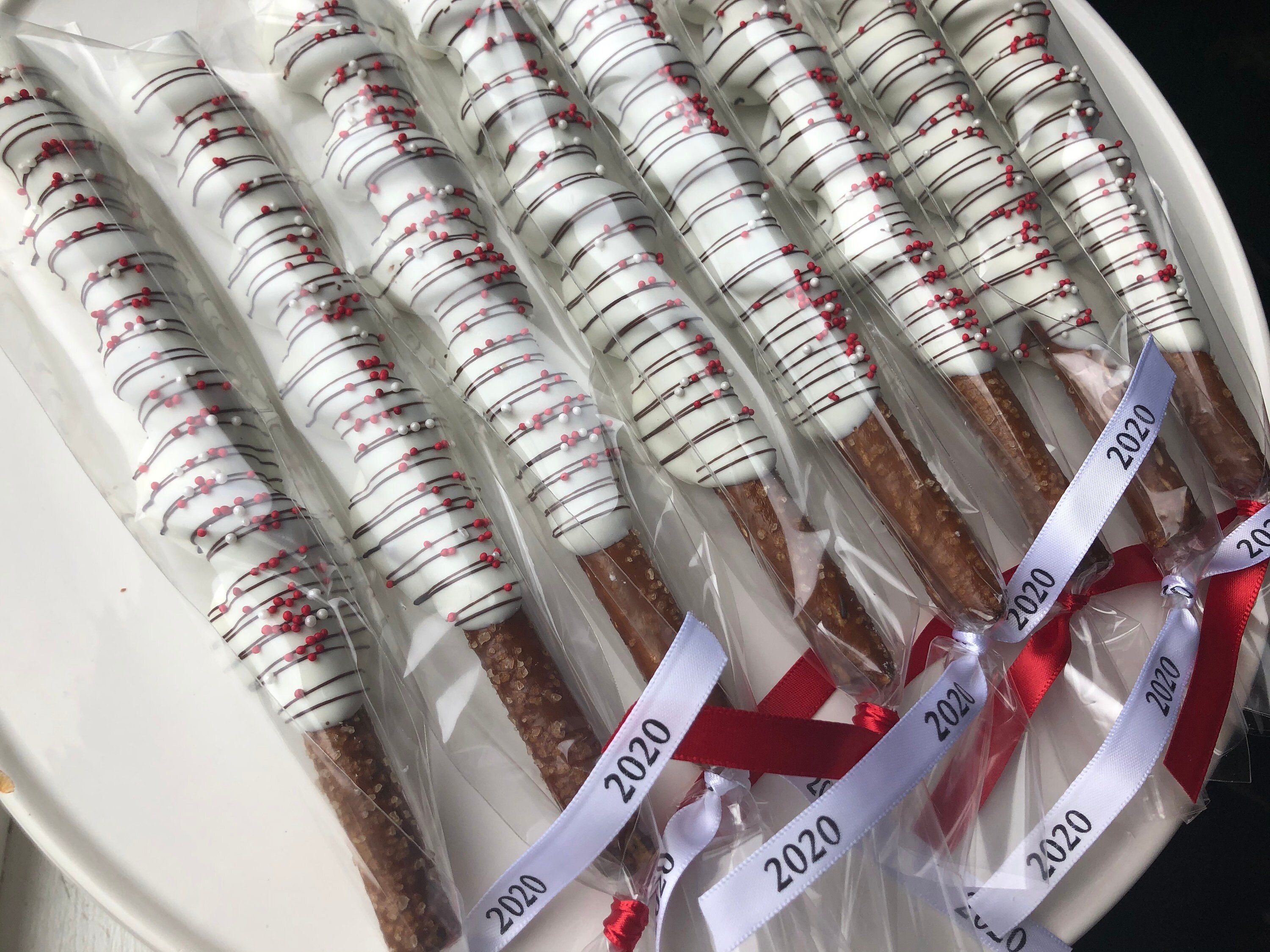 1 Dozen Graduation Chocolate Pretzels Graduation Party Favor Etsy