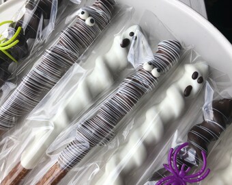 Halloween Chocolate Pretzels, Halloween Party Favors, Teacher Gift, Halloween Gift, Halloween Cookies, Class Party, Trick or Treat, Pumpkin