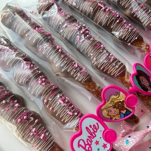 Barbie Theme Chocolate Pretzels One Dozen (12) with Caramel, Barbie Party Favors, Barbie Birthday Party, Kids Birthday, Barbie Gift, Treats