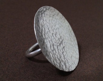 hammered round ring