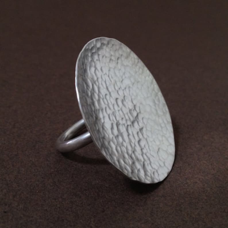 hammered round ring image 1