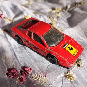 Matchbox Ferrari Testarossa - 1986