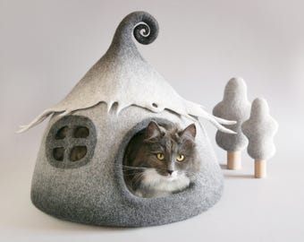 Felted Cat Cave — Wool Cat Bed — Handmade Pet Cave — Cozy Cat House — Felt Pet Home — Small Dog Cave — Eco-Friendly Felted House