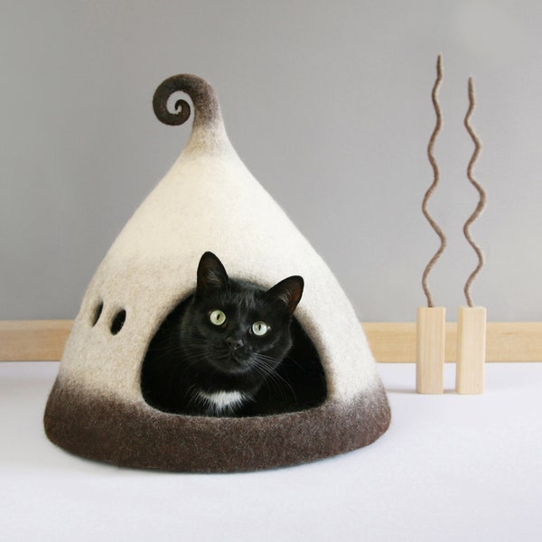 Cat cave, Cat house,  Cat bed, Scandinavian, Nordic, Natural wool,  Eco friendly, OOAK