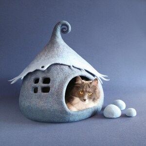 Cat cave, Felted cat cave, Cat bed, Felt Cat cave, Felt pet cave, Wool cat cave, Cat cave bed, Small dog cave, Felted cat house, Felt house