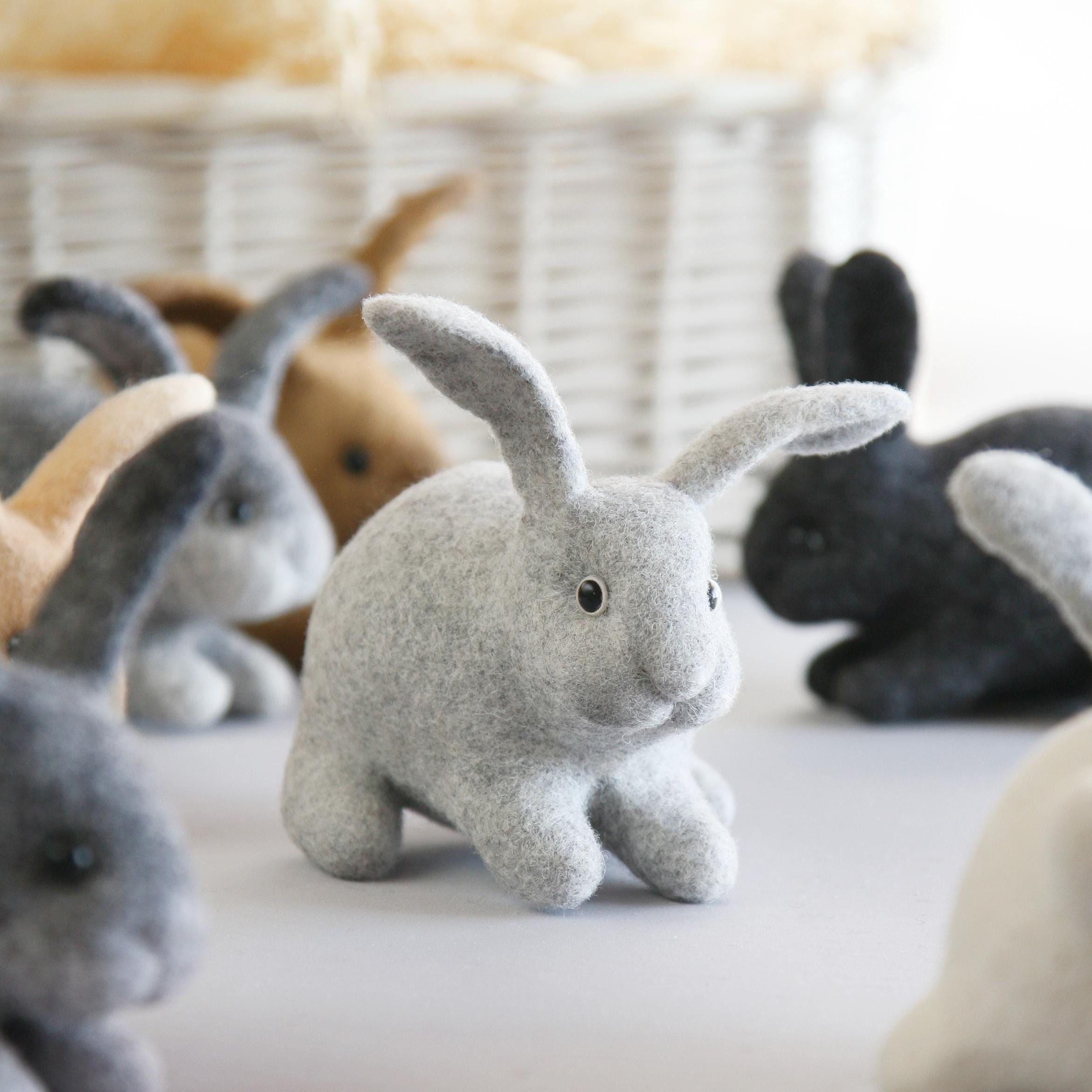 Felt Rabbits To Make Wet Felting Bunny Tutorial – Wool Rabbit Video, 3D Template, DIY Felt ...