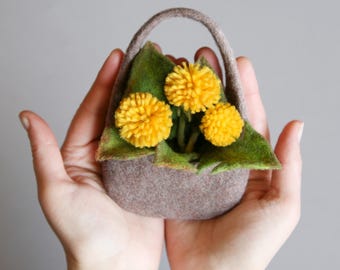Wool Dandelions in Basket | Handmade Wildflowers | Summer Mini Bouquet | Fine Art Wool Sculpture | Nature