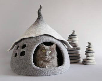 Handcrafted Wool Cat Cave — Exclusive Pet Bed — Cozy Felt House for Cats and Small Dogs