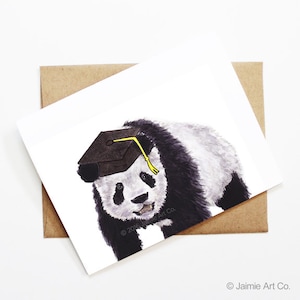 Carte de remise des diplômes - panda, carte de diplômé, remise des diplômes universitaires, diplômé du secondaire, diplôme de félicitations, carte de félicitations, carte d'animal mignon, carte de panda