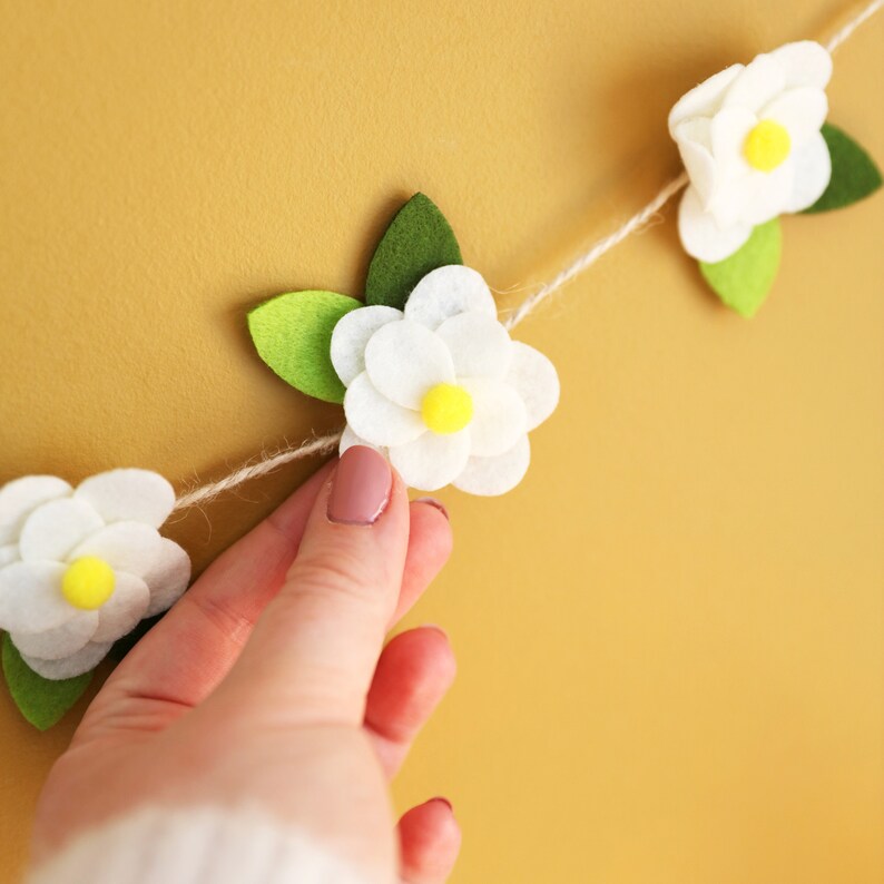 Felt Daisy Chain Garland Etsy