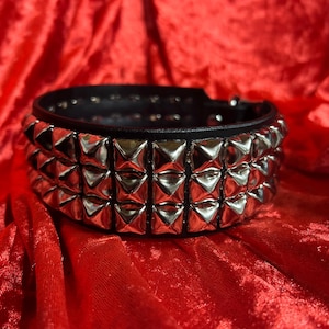 Three row pyramid studded leather choker