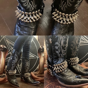Pair of “Dragon Straps” bootstraps