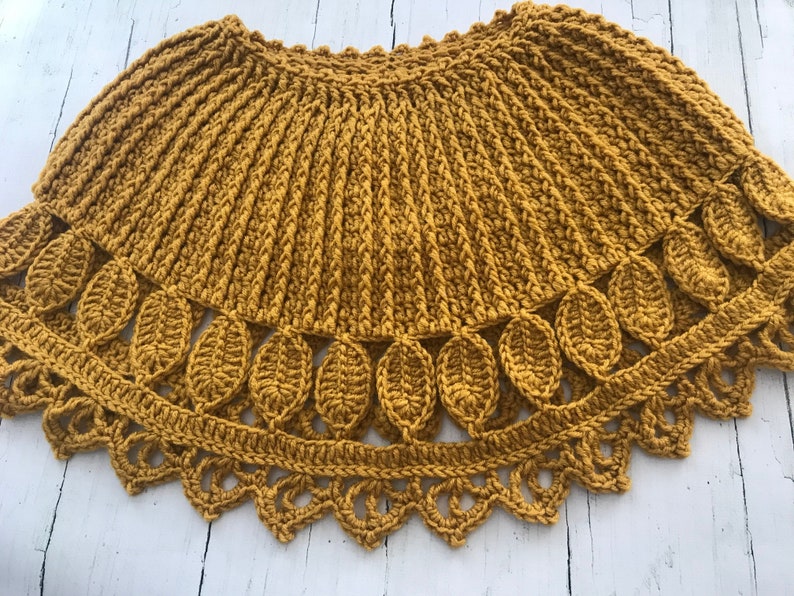Crocheted Capelet with leaves and lace