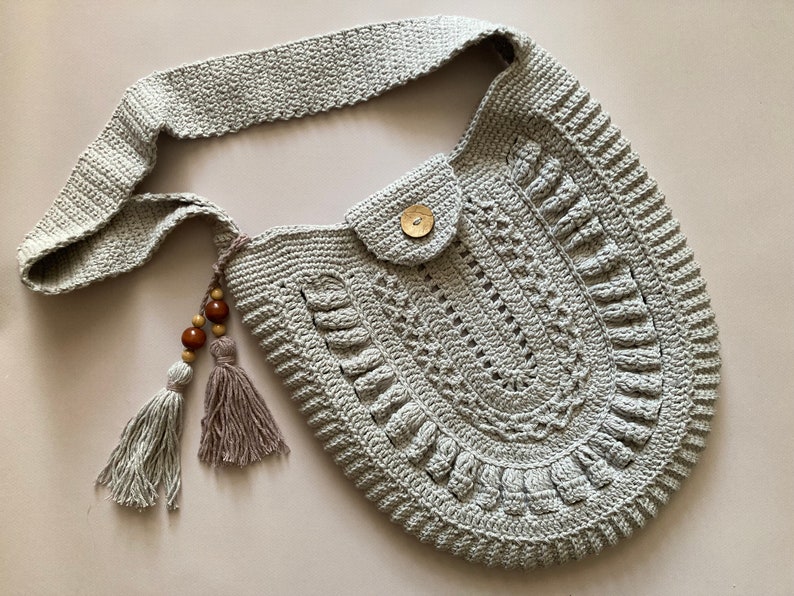Reia Crochet Boho Bag Pattern, Large Capacity Crochet Purse Pattern in Grey