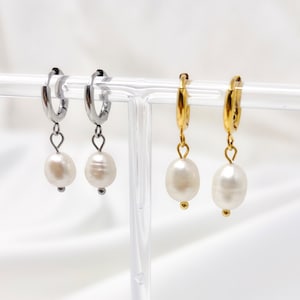 Silver color or gold plated stainless steel hoop earrings with cultured pearl charms, trendy earrings, gifts for her