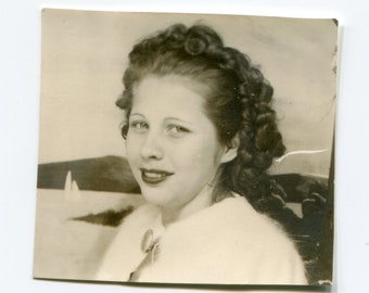 Pin curls and white fur, vintage photo booth photo