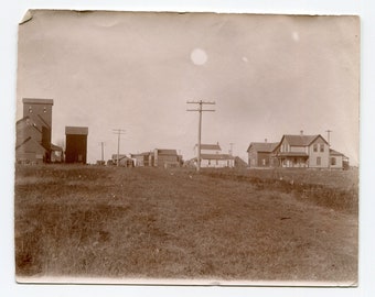 Donnelly, Wis, antique snapshot photo