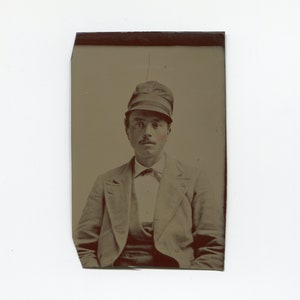 Great clarity, antique tintype photo