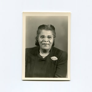 Touche de gris, photo de studio afro-américain vintage