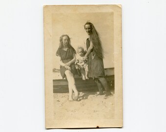 Look at all that hair, antique snapshot photo