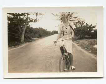Coming right for ya, vintage snapshot photo