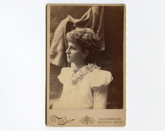 Beautiful teen, antique cabinet card photo