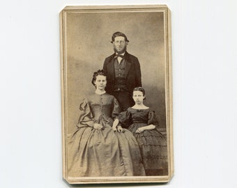 Young family, antique cdv photo