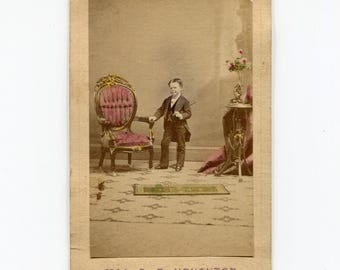 Major S E Houghton, identified sideshow performer, little person