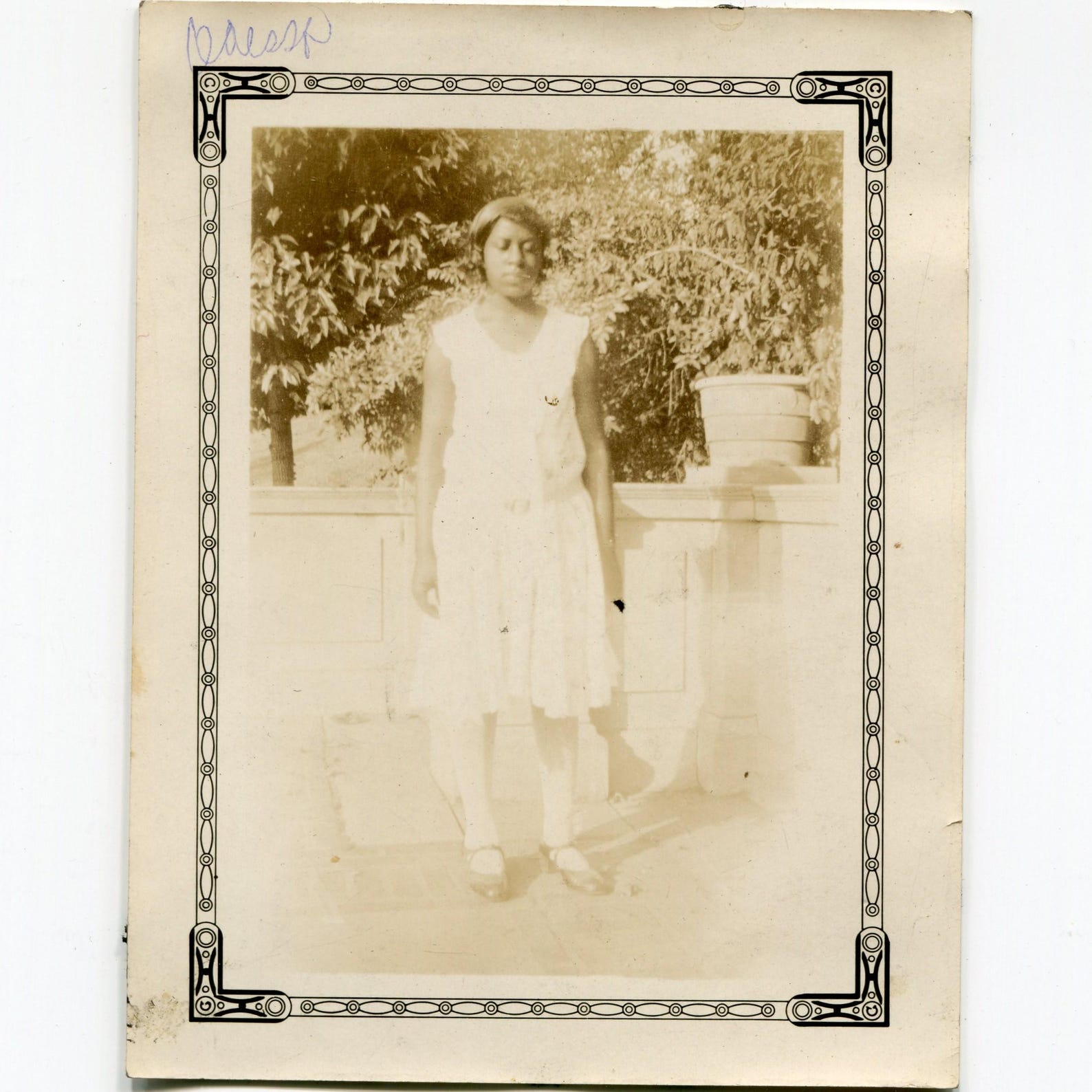 Decorative Border, Vintage Snapshot Photo, African American Woman - Etsy