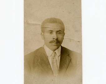 Cookie duster, antique studio photo, African American man