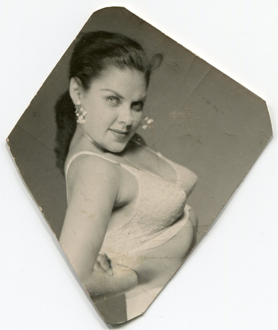 Bullet bra, vintage studio photo